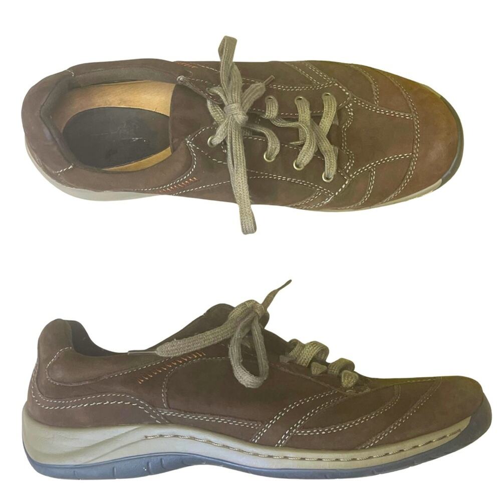 earth brown suede sneakers comfort outdoorsy walking flat shoe size 9.5